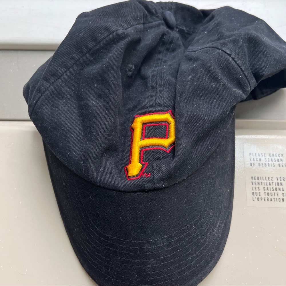 NWOT Pittsburgh Pirates promotional adjustable cap